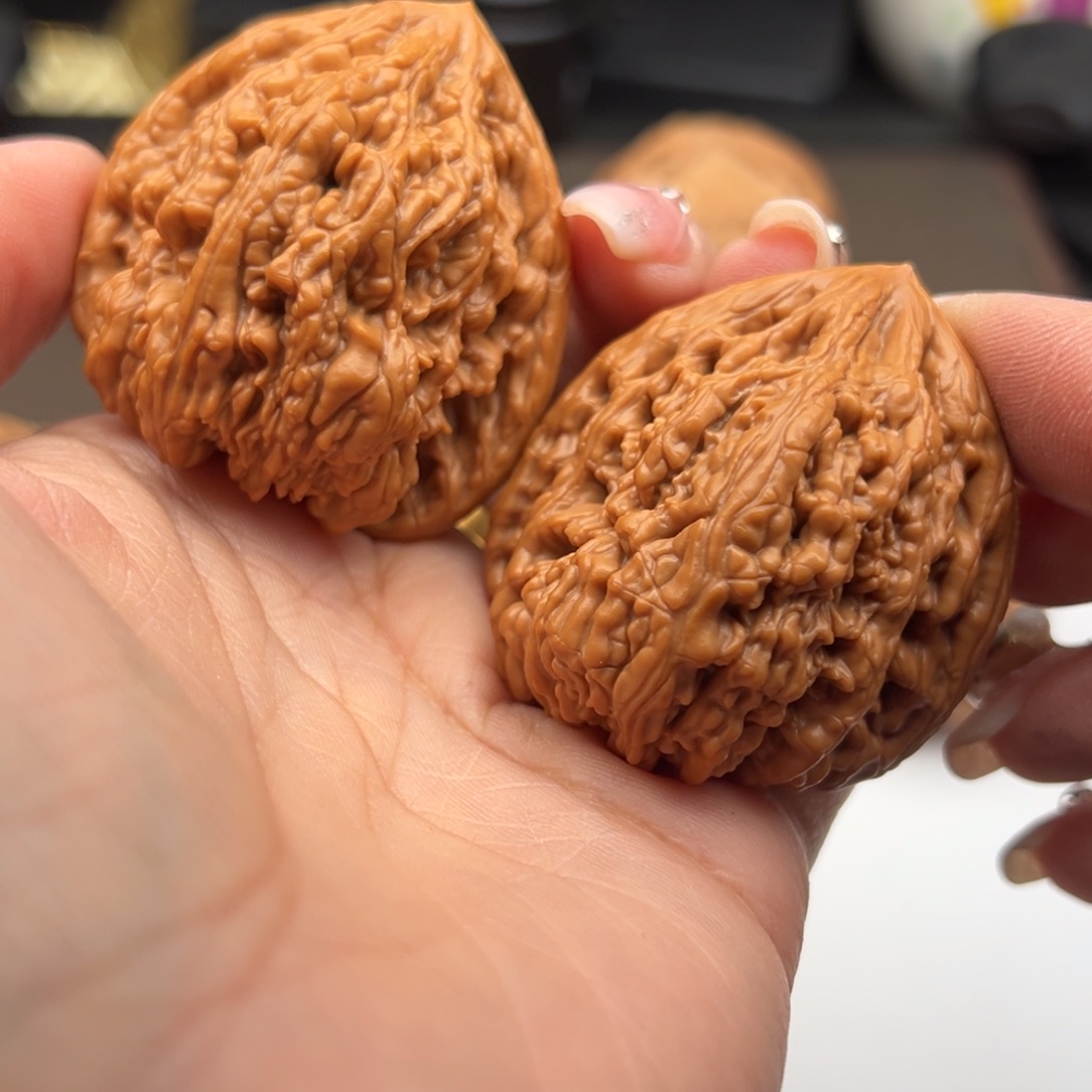 文玩核桃把件虎头王43