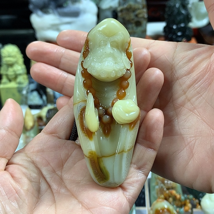 蛇纹石玉手把件未镶嵌楠