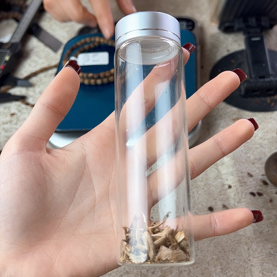 沉香沉香碎屑小鼓奇楠沉香多样性发一