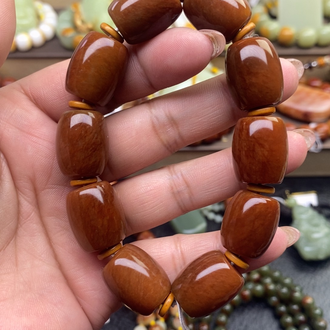 透闪石质玉未镶嵌手串