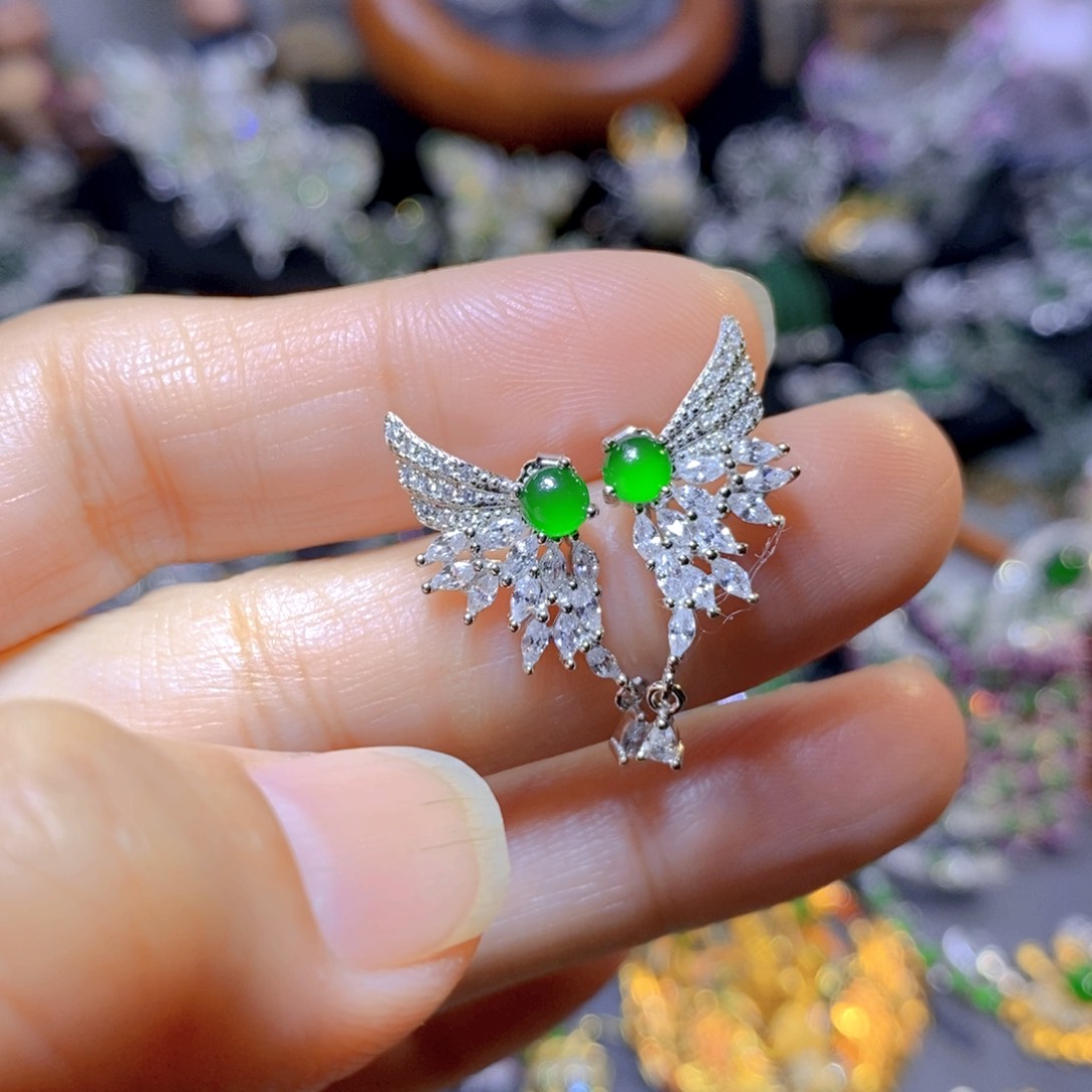 翡翠颈饰银S925镶嵌天然翡翠