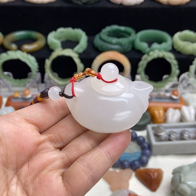 【闪购商品】石英质玉手镯未镶嵌