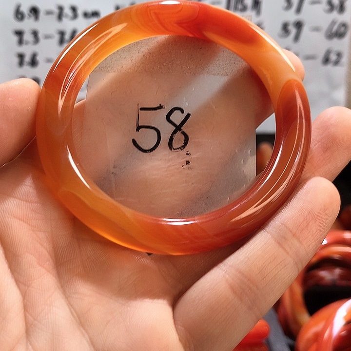 玛瑙/玉髓手镯未镶嵌