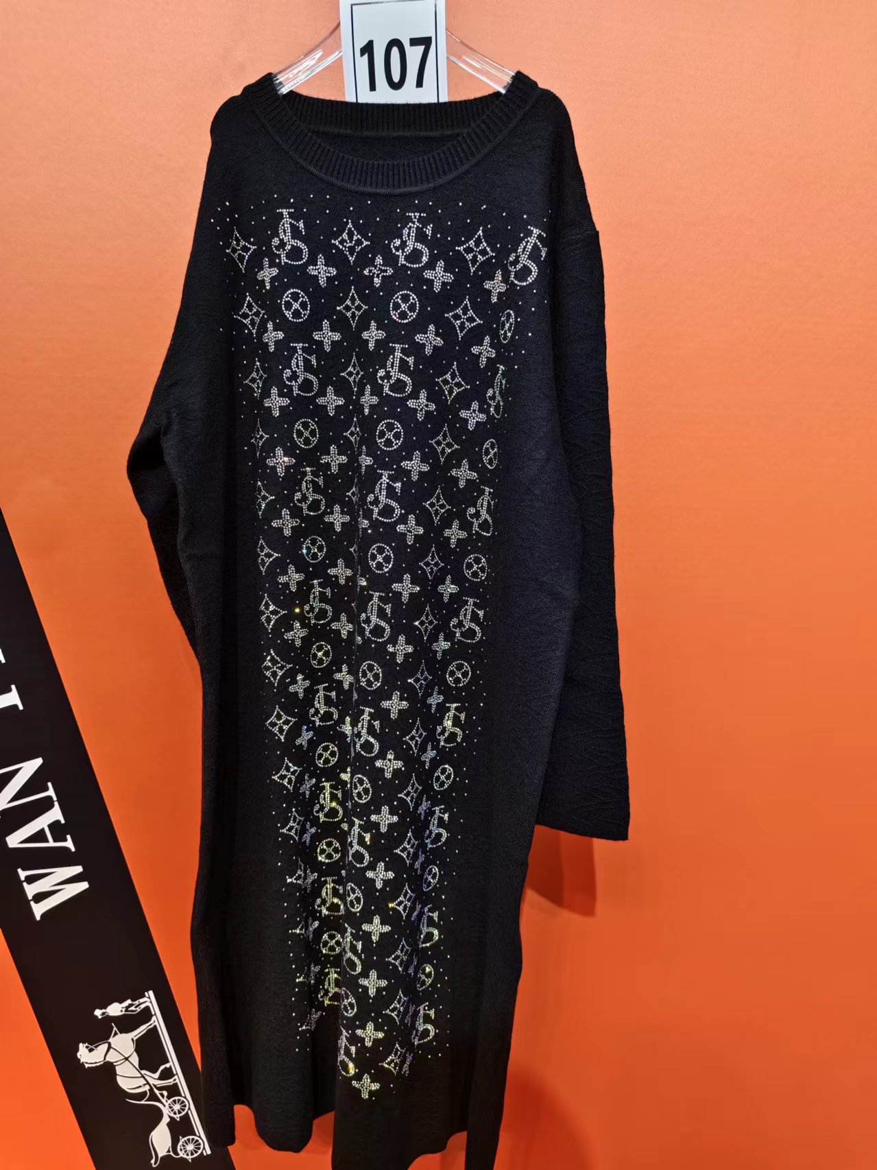 （107）.湾湾奢品贵妇既视感显廋保暖时尚百搭连衣裙