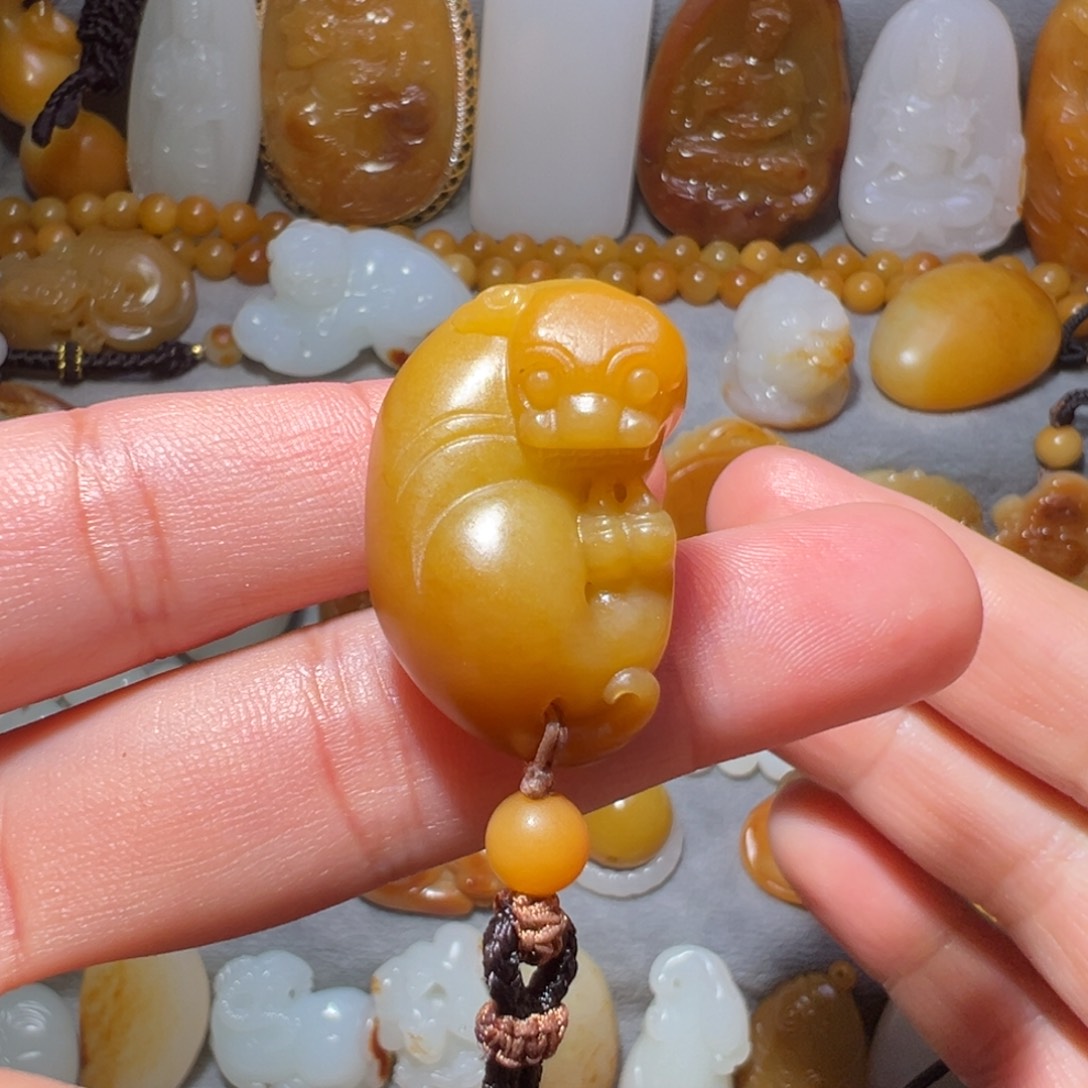 和田玉未镶嵌吊坠(不含链)