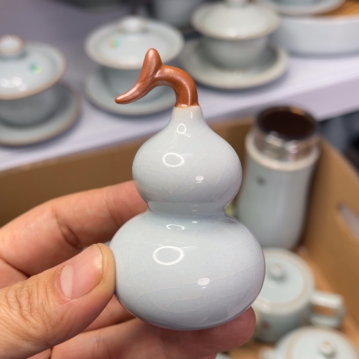 汝州原矿原釉微瑕茶宠