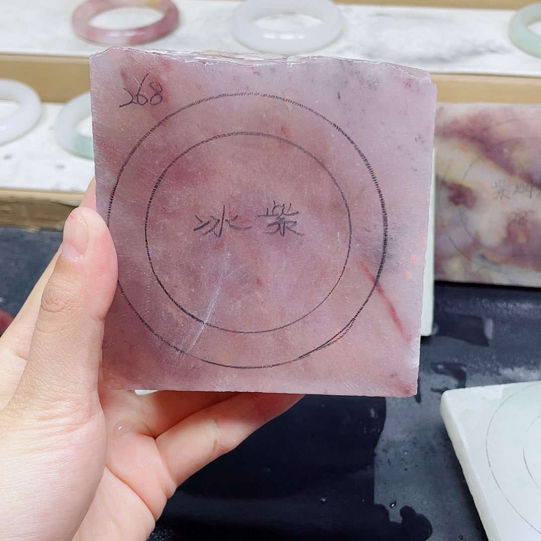 石英质玉手镯未镶嵌定制