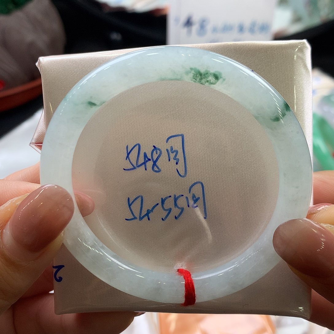 翡翠未镶嵌手镯5455圆