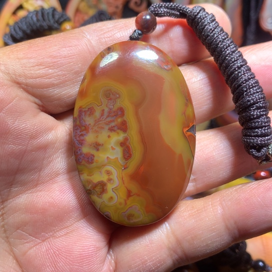 玛瑙/玉髓颈饰未镶嵌