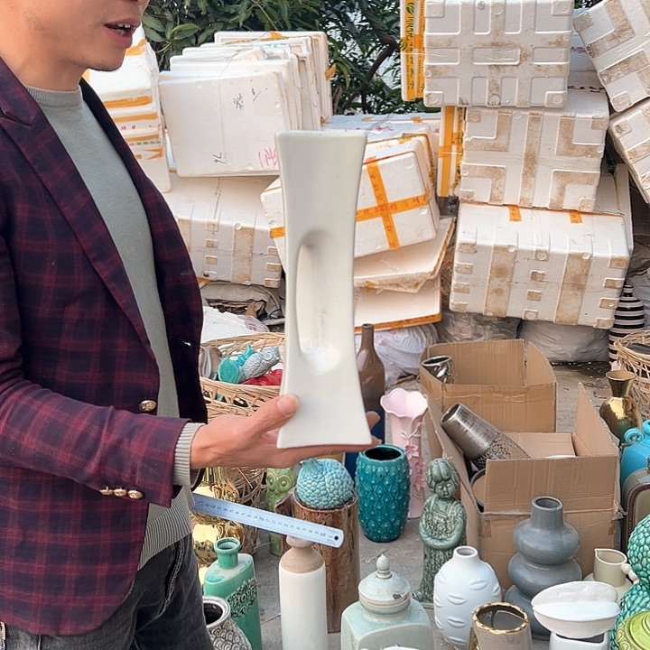 瓶高度30厘米口径6厘米