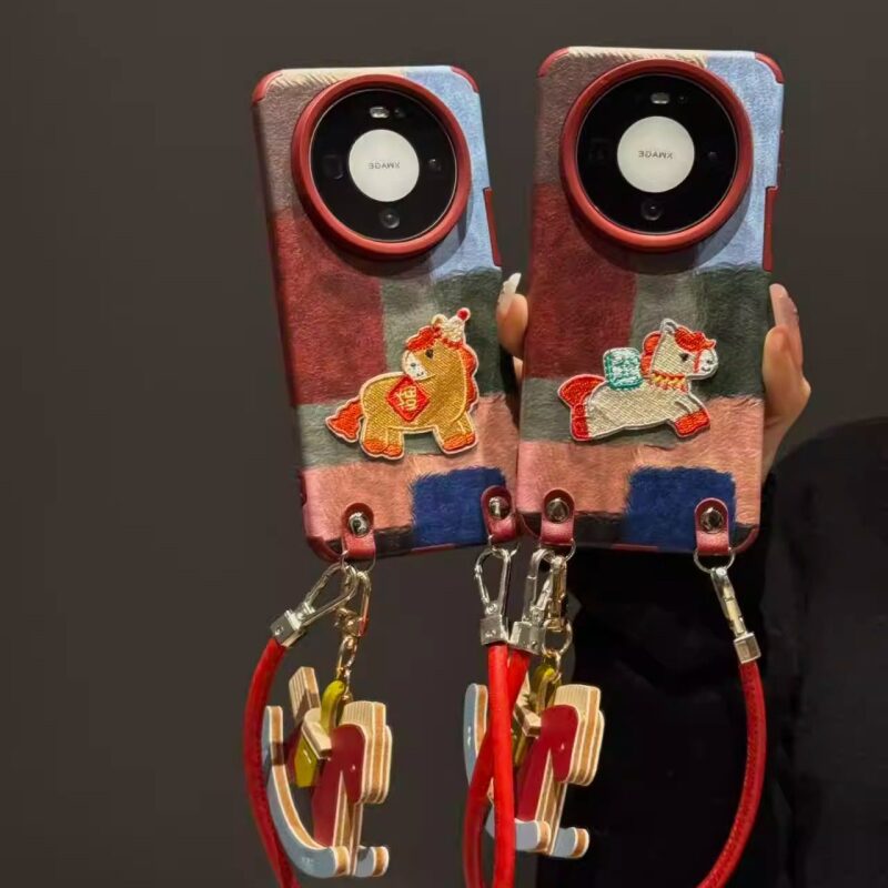 适用华为mate80pro手机壳新款mate70创意拼接刺绣發福字小马mate6