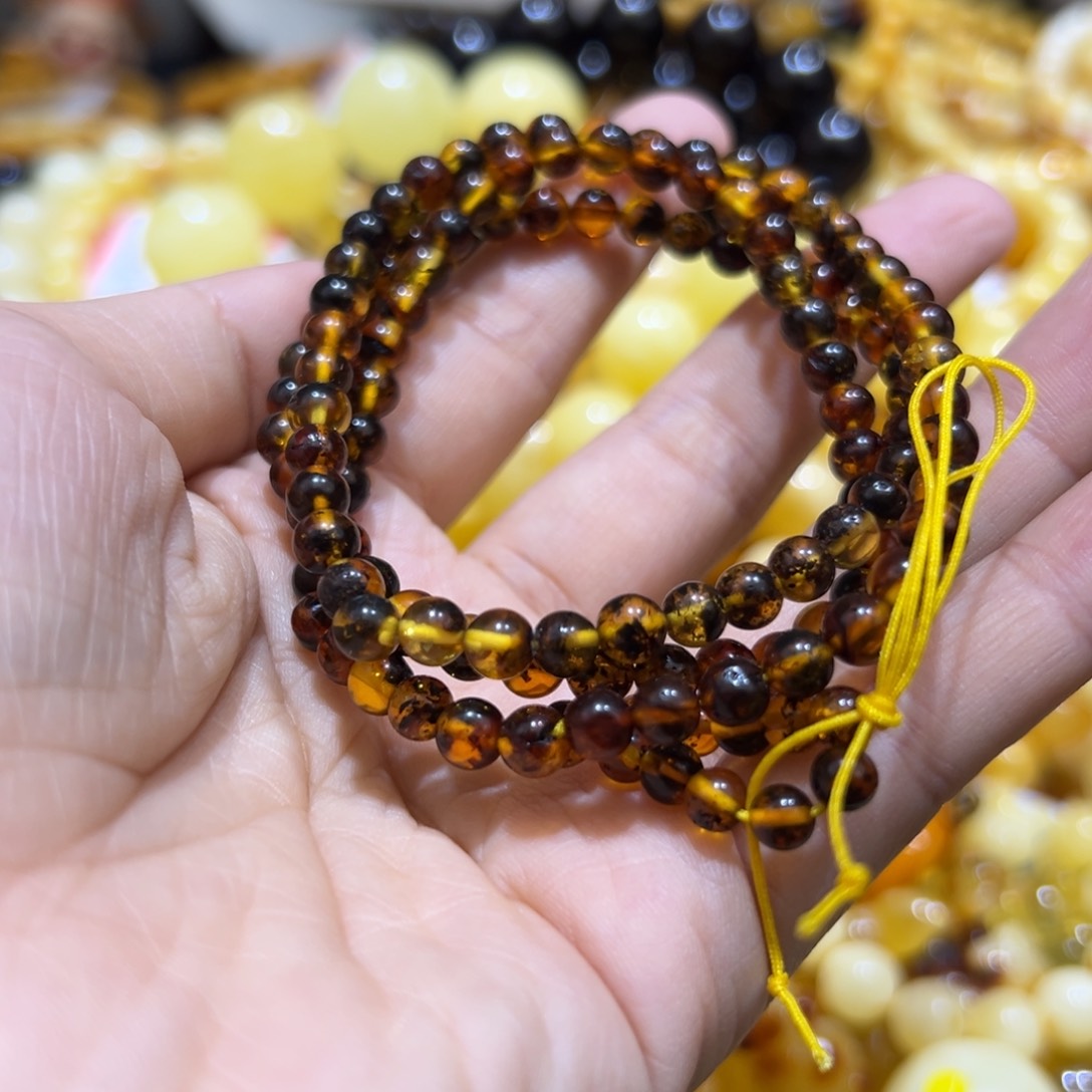 琥珀珠宝奇石未镶嵌