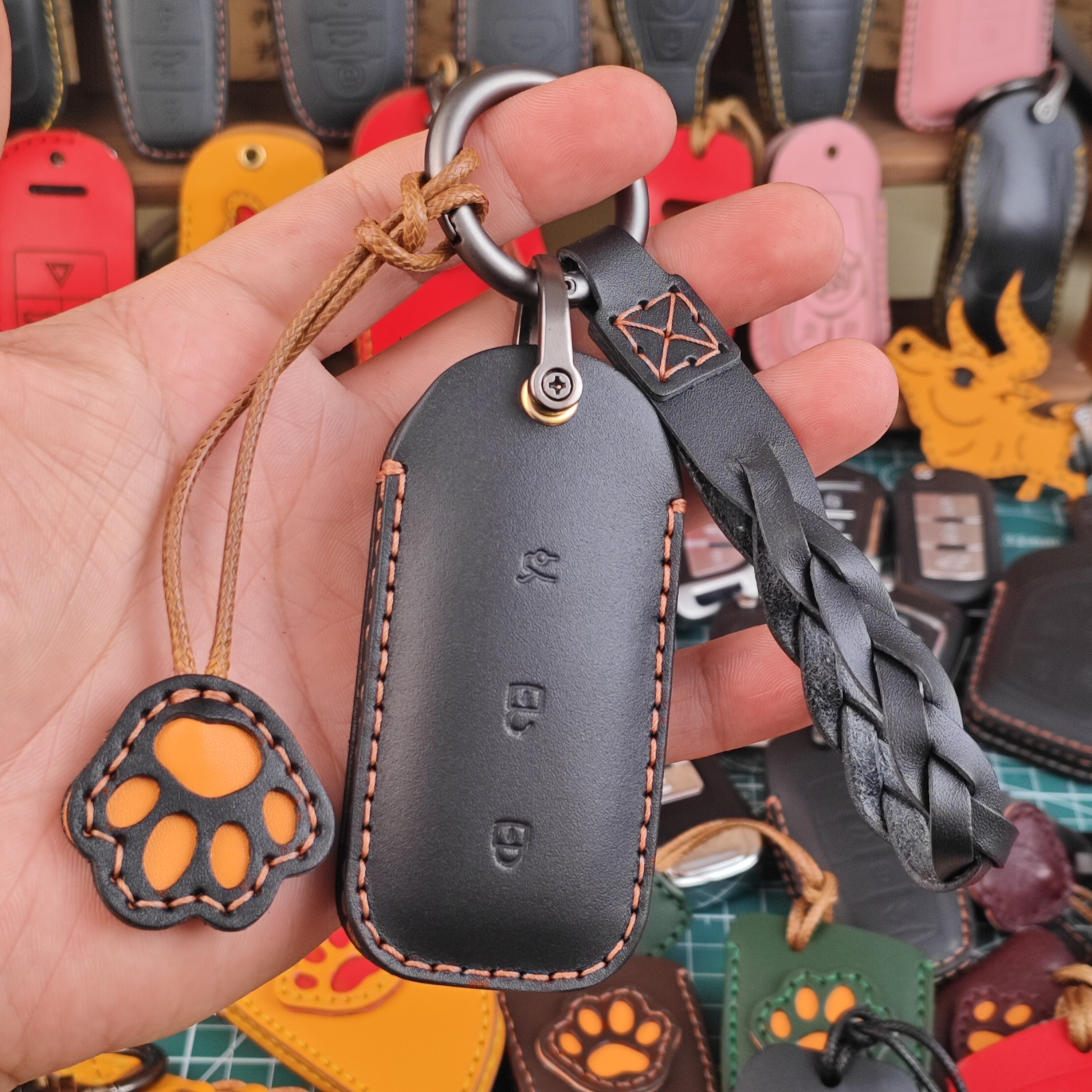 适用吉利帝豪星博瑞越钥匙包银河真皮钥匙套头层牛皮钥匙扣