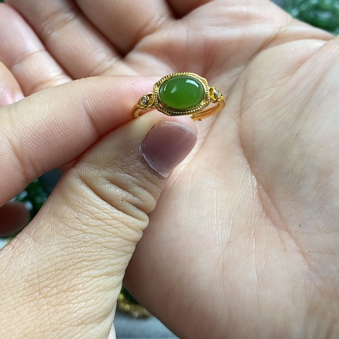和田玉（碧玉）未镶嵌颈饰