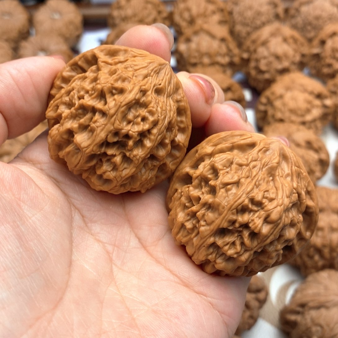 【闪购商品】文玩核桃把件42尺平谷野牛