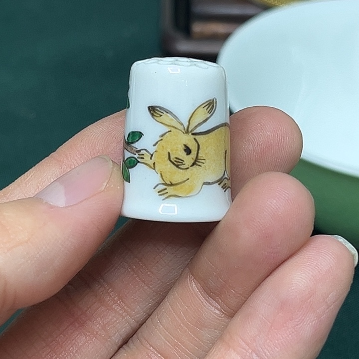 六***哥瓷片精美的陶瓷作品摆件……