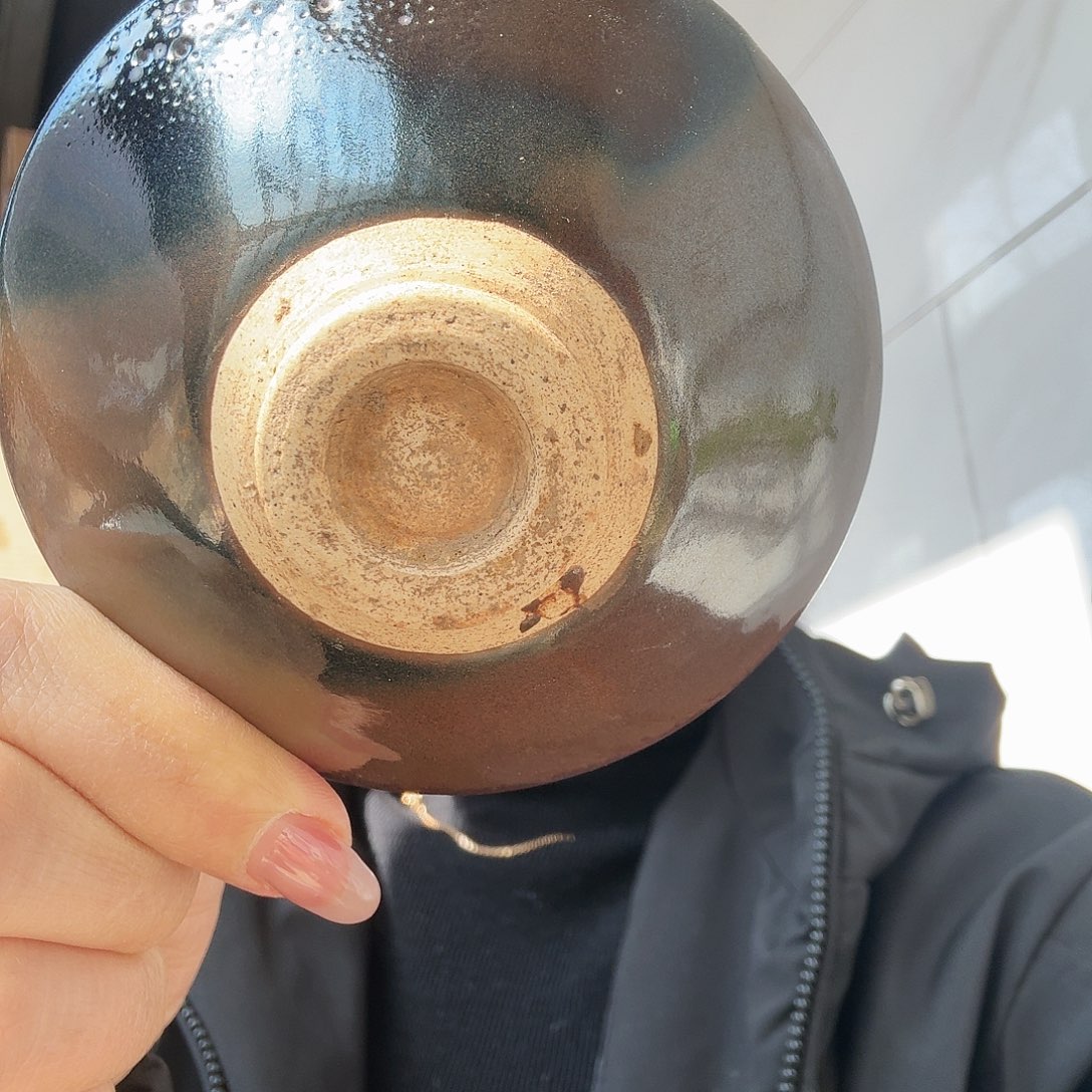 瓷片器形美观大方典雅