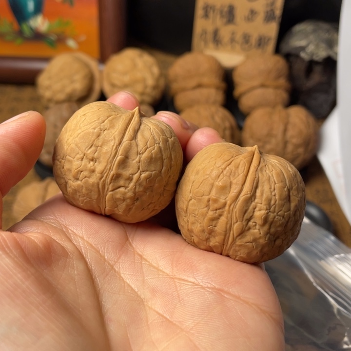 珂***爷云南野生铁核桃编号31