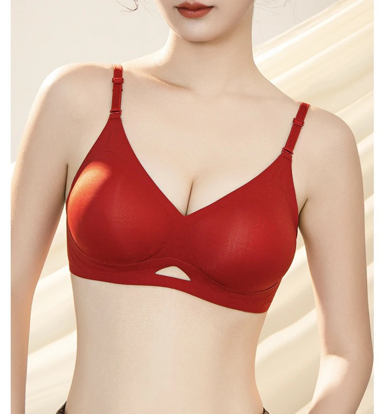 小胸聚拢显外扩内衣厚款舒适无痕文胸 8828