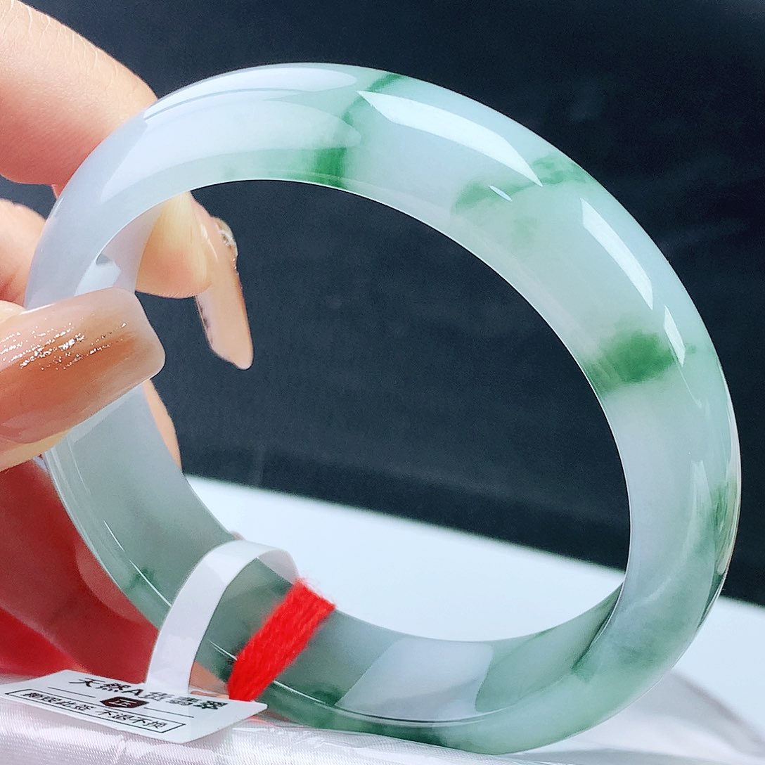 未镶嵌手镯翡翠60轮胎