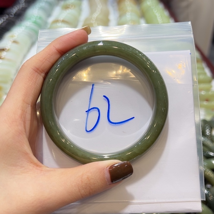 和田玉（糖玉）手镯未镶嵌