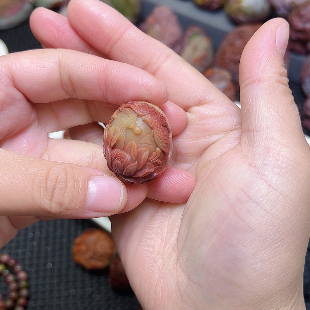 王***宇玛瑙/玉髓未镶嵌定制