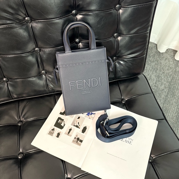 95新 FENDI/芬迪 藏蓝色琴谱手提斜挎包sdm