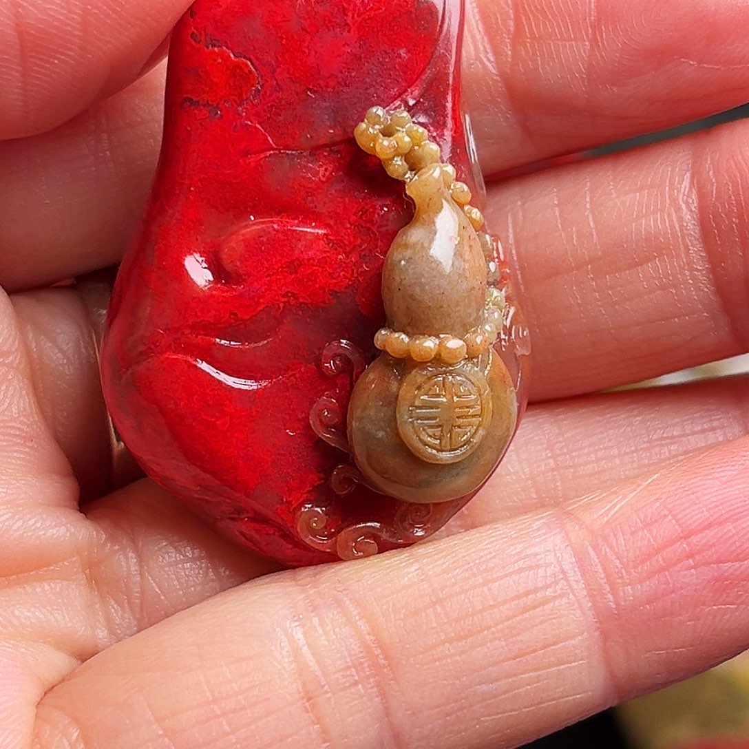 昌化石其他逐**记鸡血石挂件