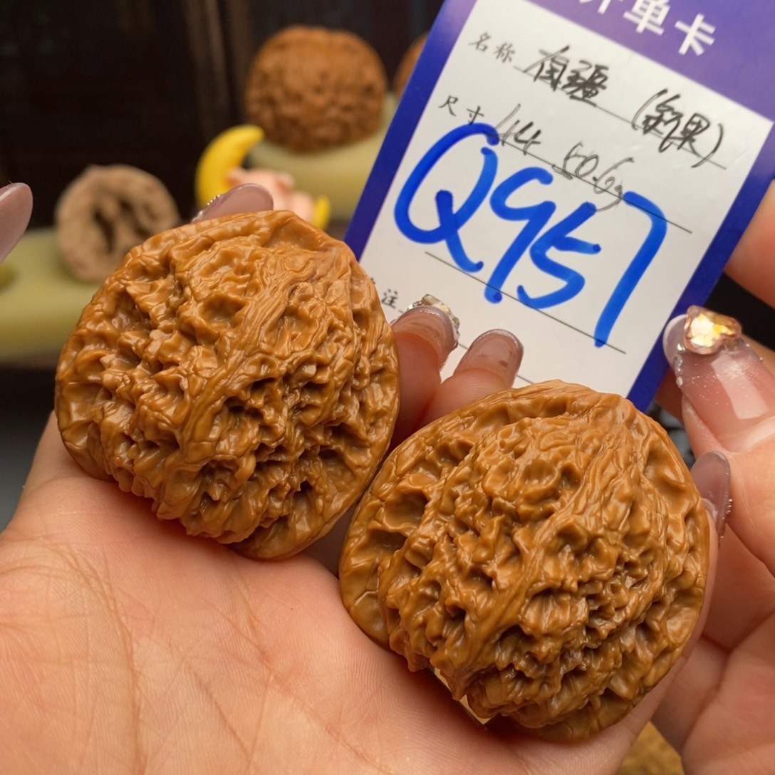 文玩核桃吊坠南疆