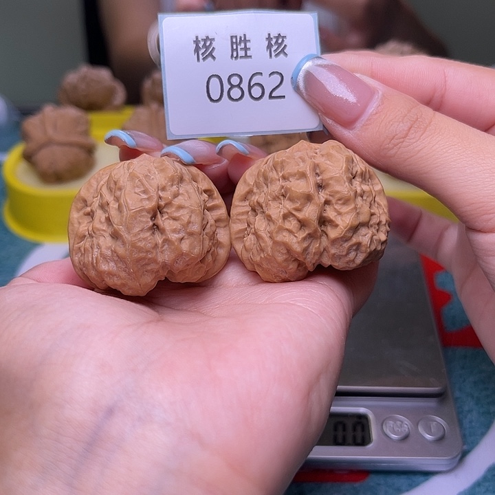 文玩核桃把件蛤蟆头40.0862