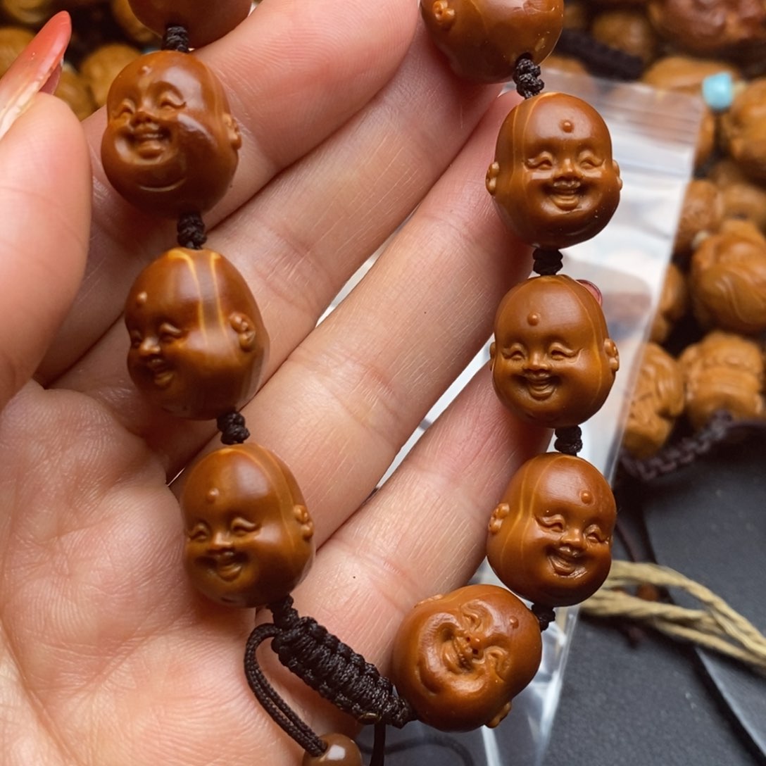 橄榄核吊坠铁盒小开心