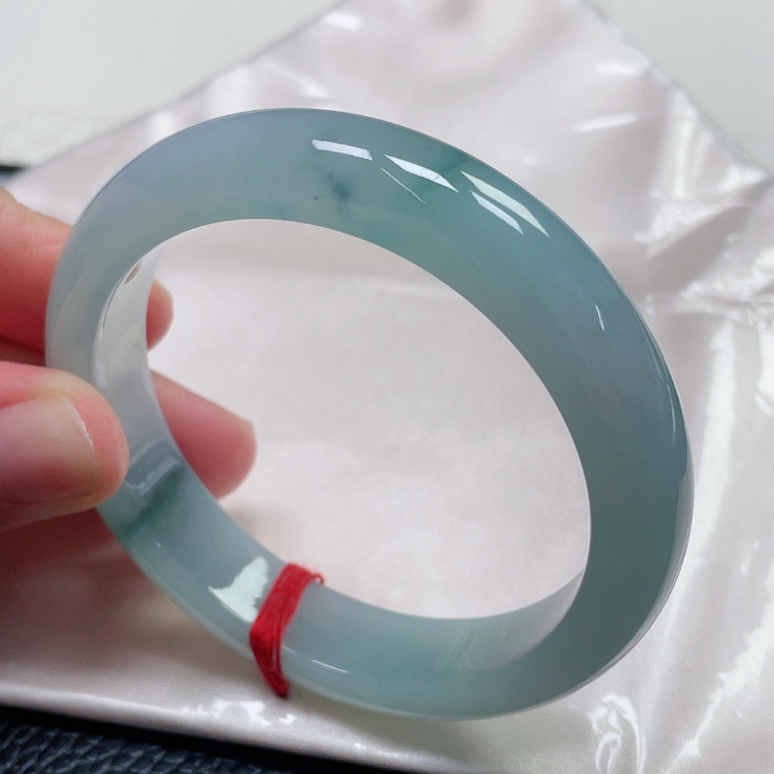 翡翠手镯未镶嵌缅甸翡翠