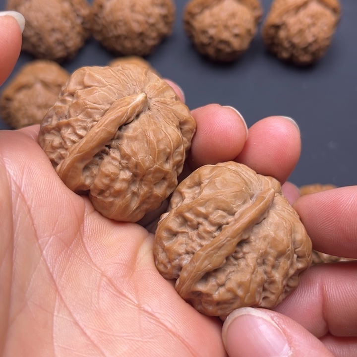 文玩核桃吊坠蛤蟆一根筋37