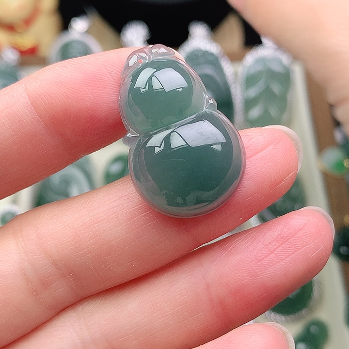 颈饰银S925镶嵌翡翠吊坠