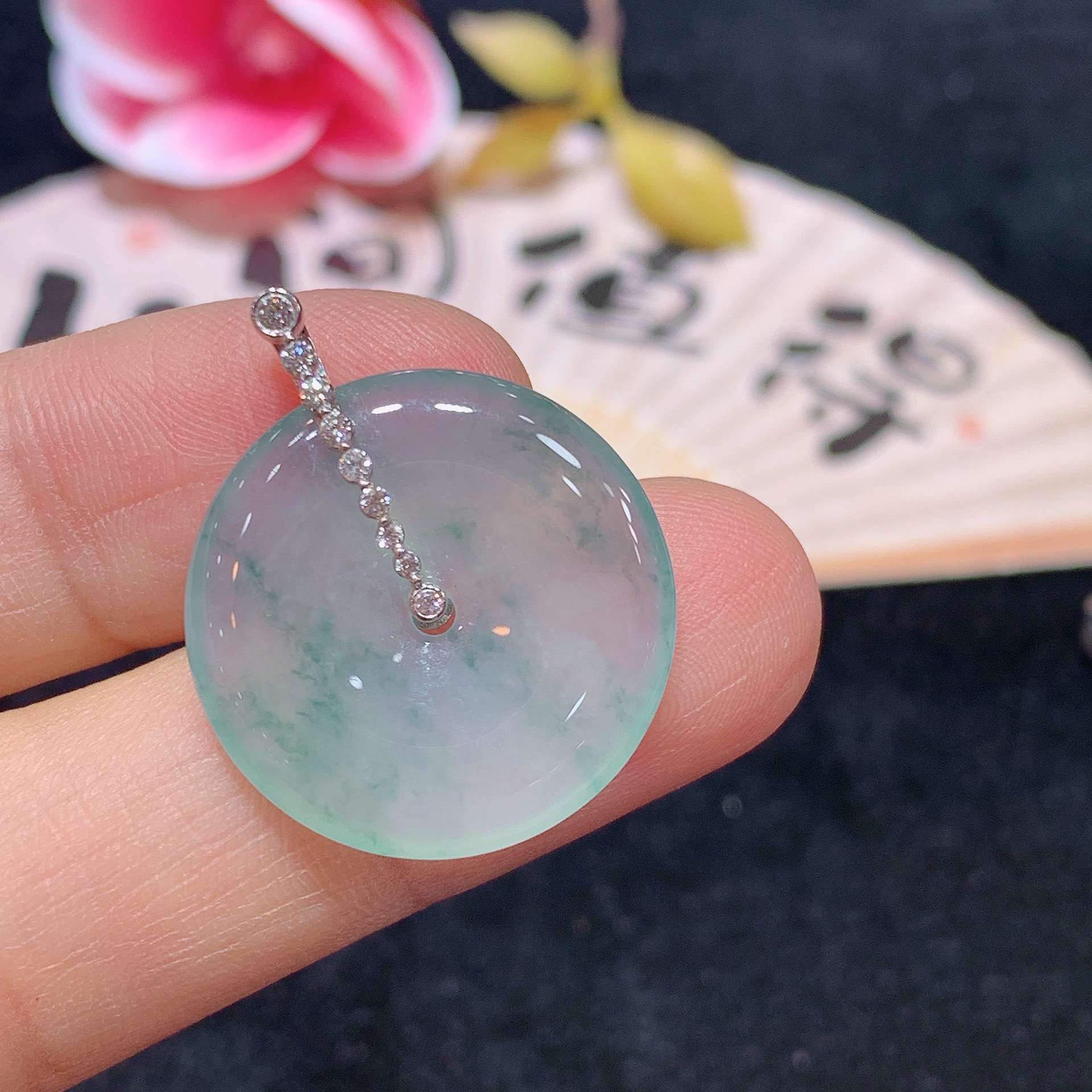 18k金天然A货翡翠飘花平安扣吊坠经典轻奢时尚