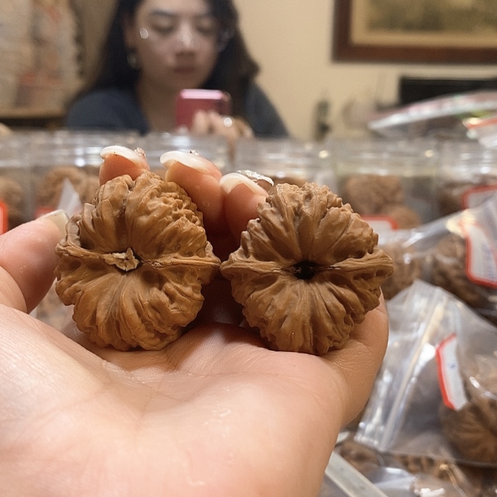 文玩核桃吊坠37平谷凹底