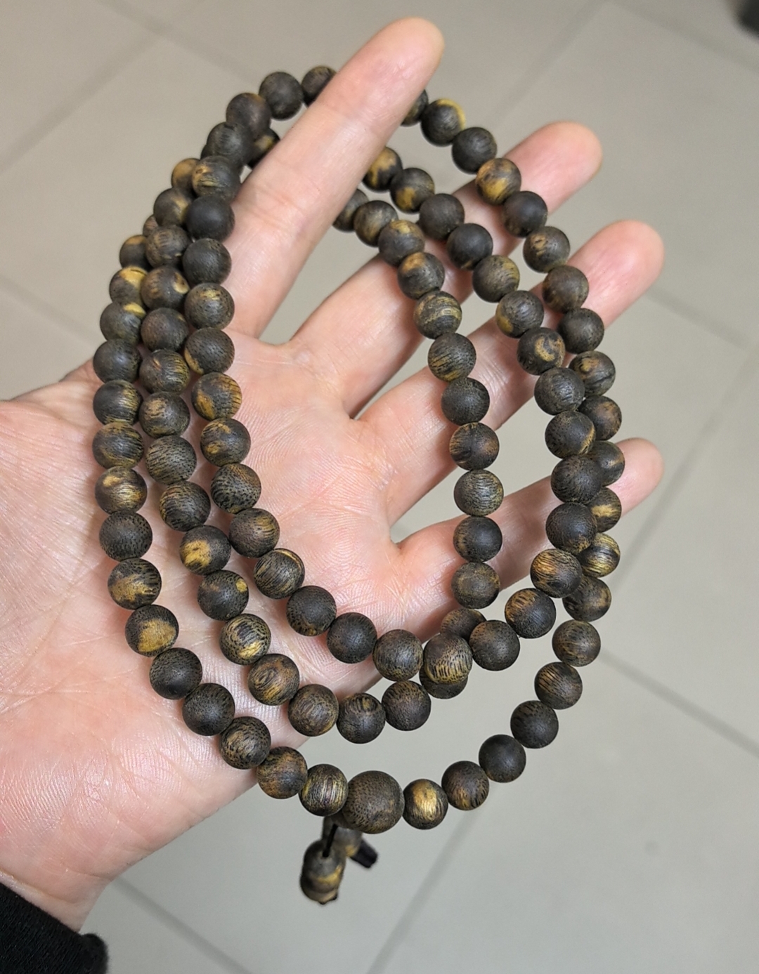 沉水浮，奇楠沉香，卡0.83，33克