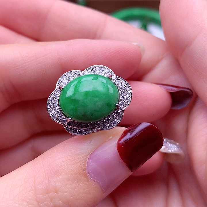 翡翠颈饰银S925镶嵌翡翠