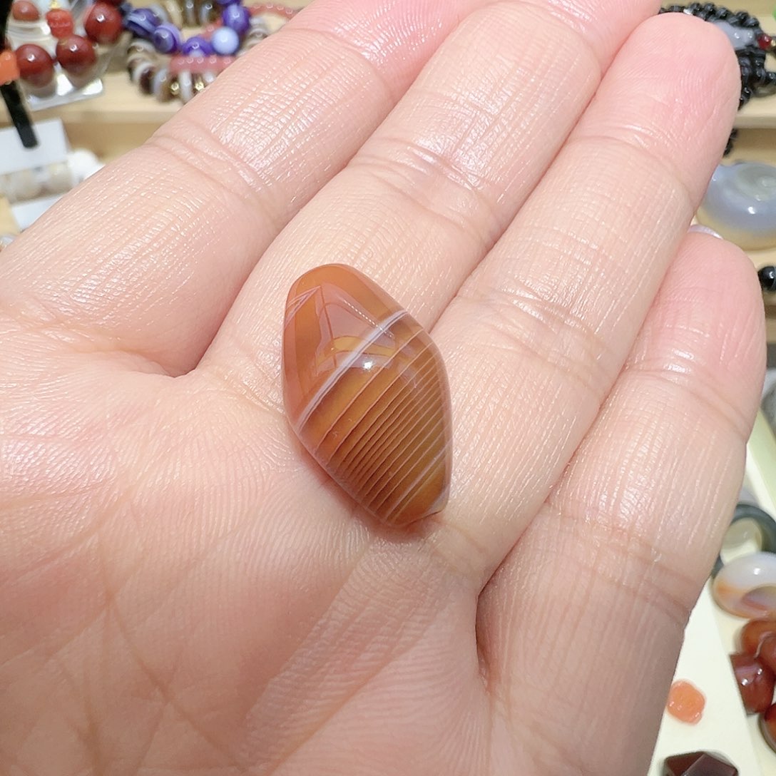 未镶嵌颈饰玛瑙/玉髓