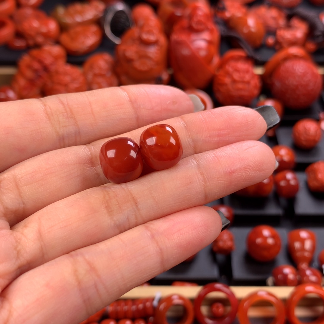 未镶嵌老型对珠11mm南红玛瑙