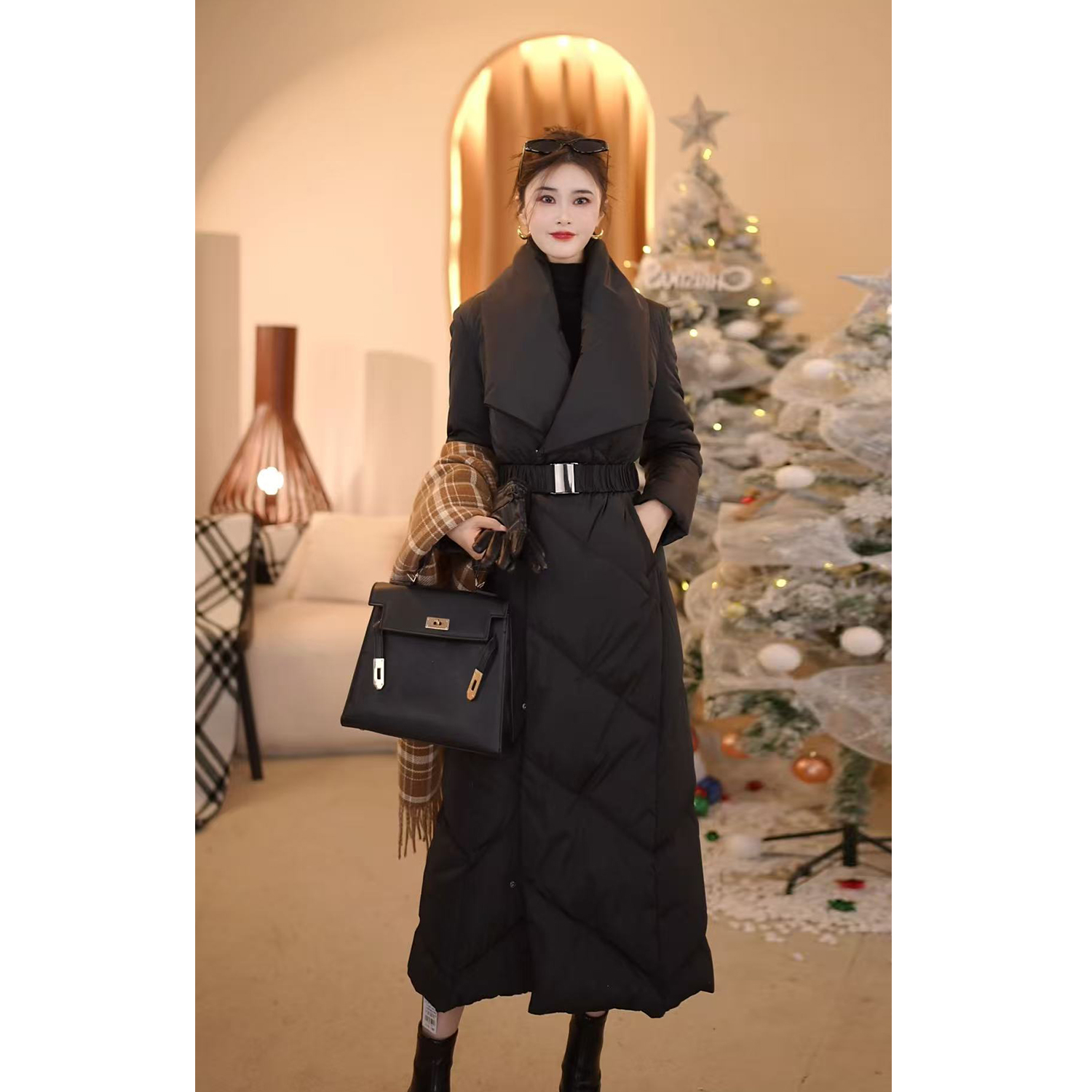 2025年冬季长款羽绒服女过膝保暖高腰系带加厚外套洋气休闲装