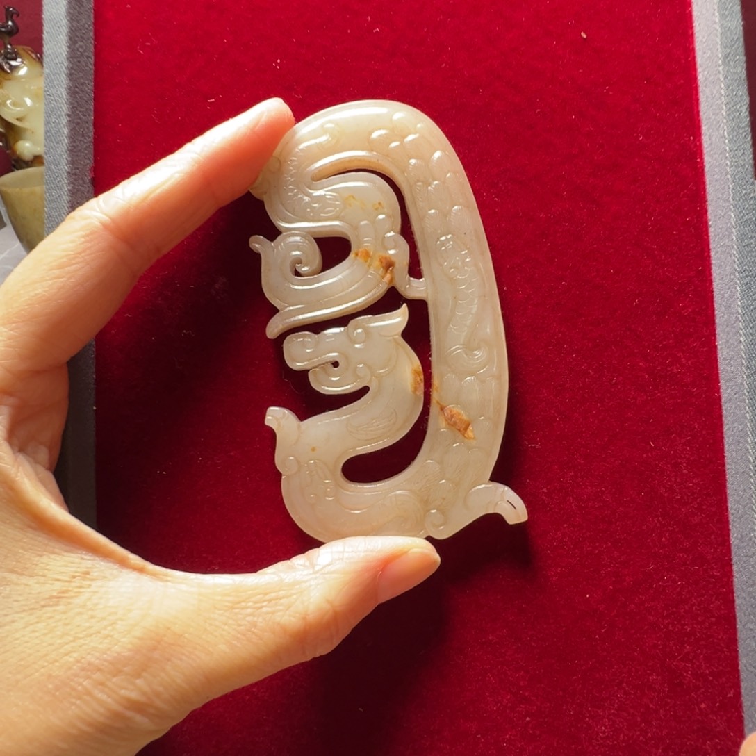 戴***华和田玉（白玉）未镶嵌挂件