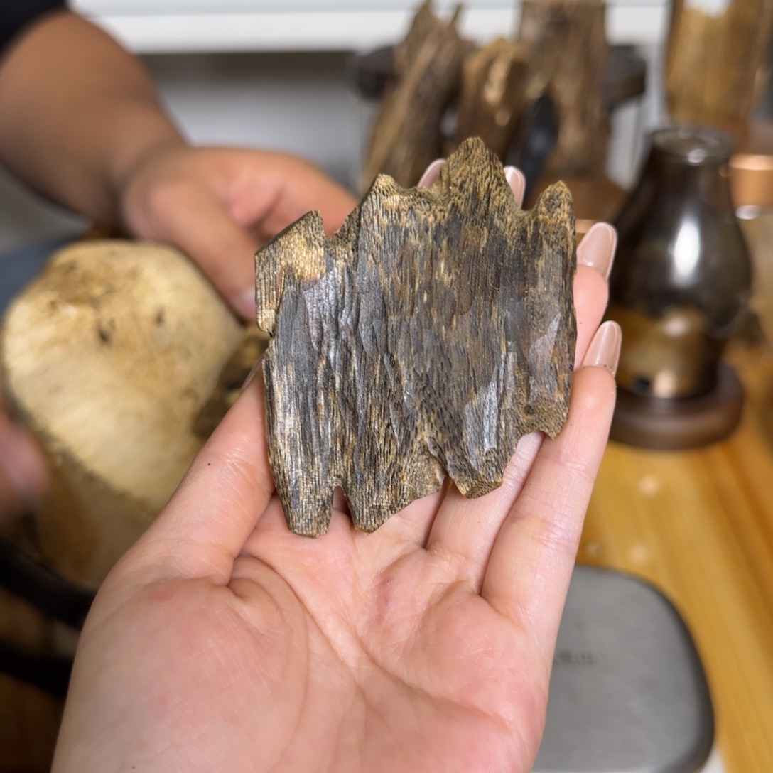 沉香篮宝石颗粒18克