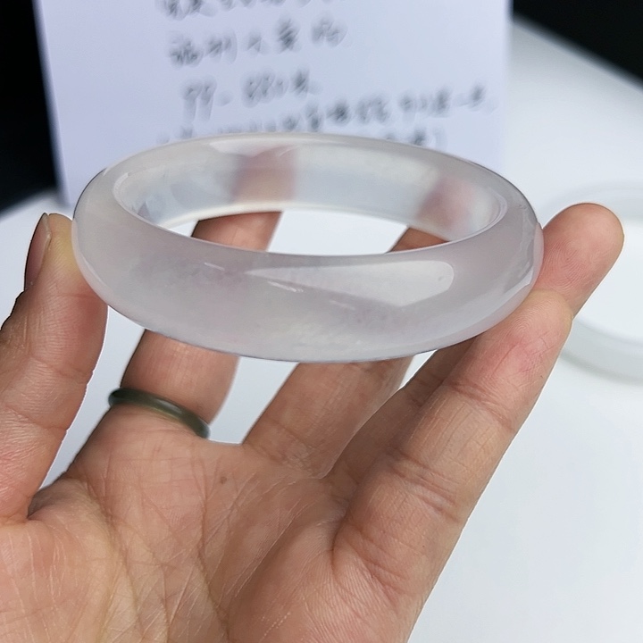 【闪购商品】石英质玉手镯未镶嵌