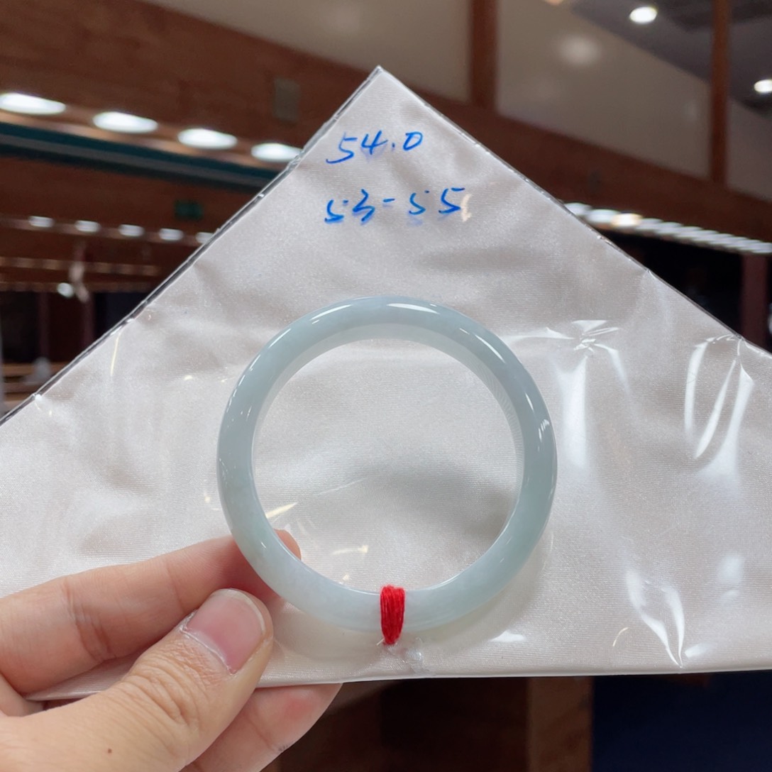 翡翠手镯未镶嵌买断