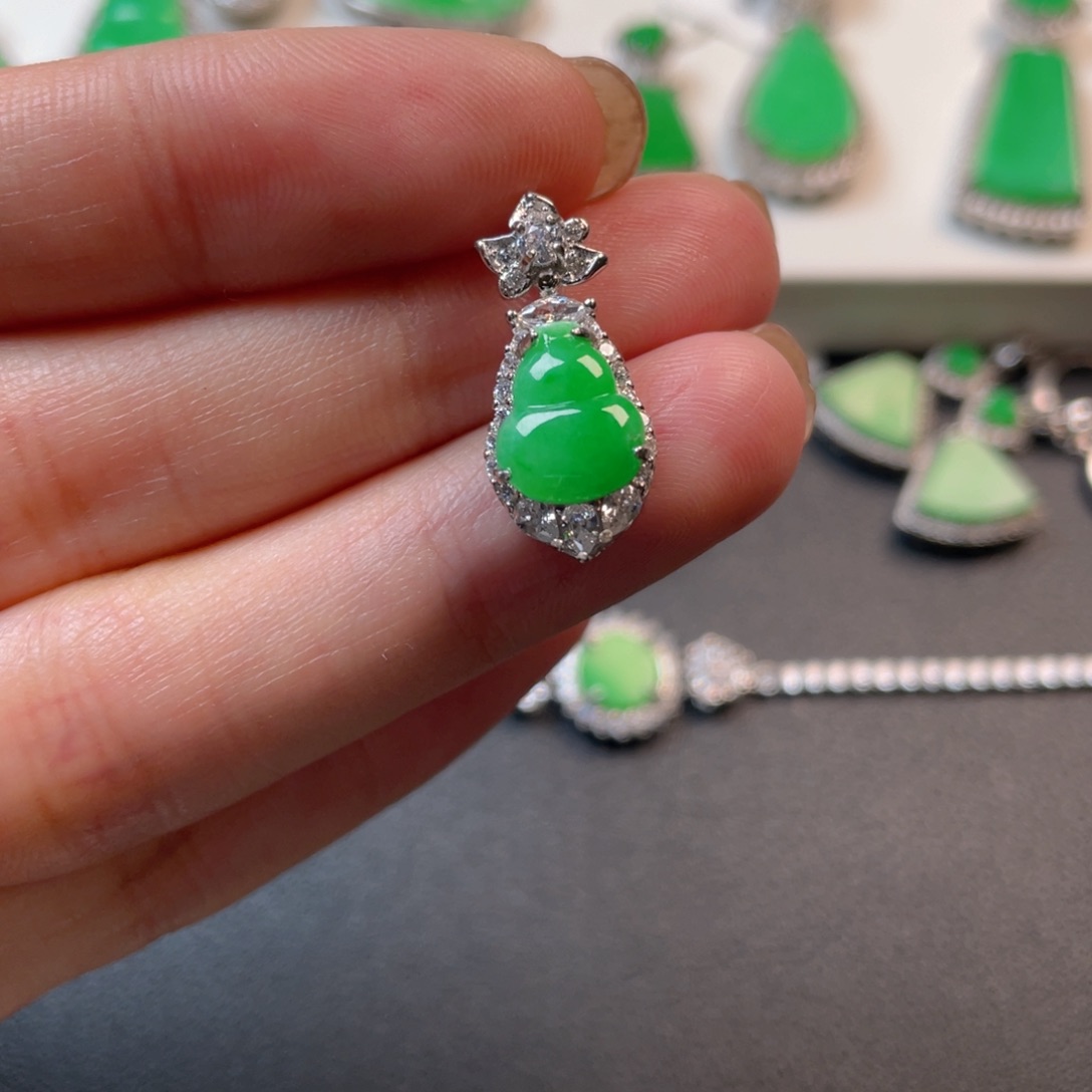 翡翠吊坠(不含链)银S925镶嵌