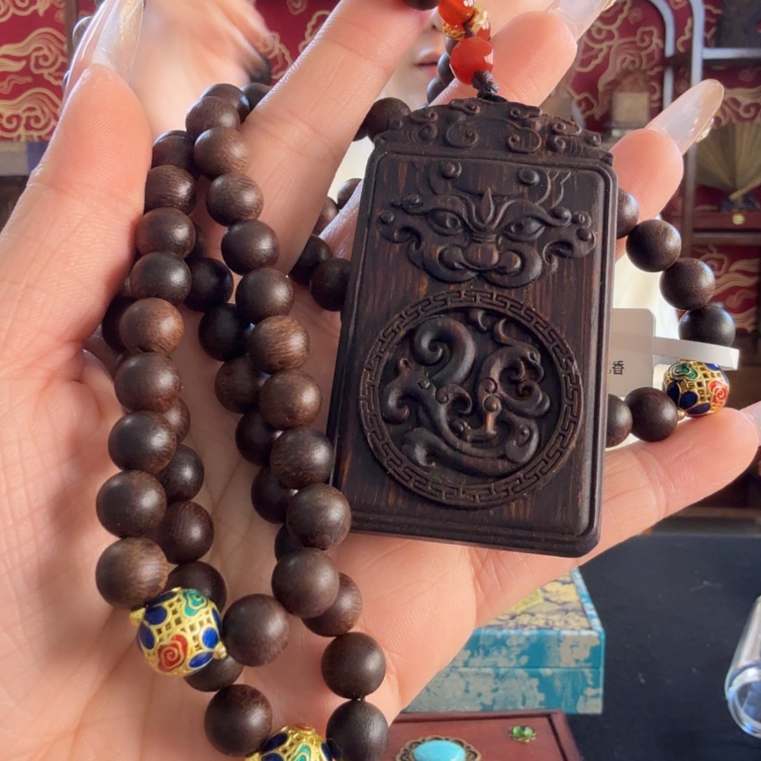 滴血莲花菩提吊坠以图片为准