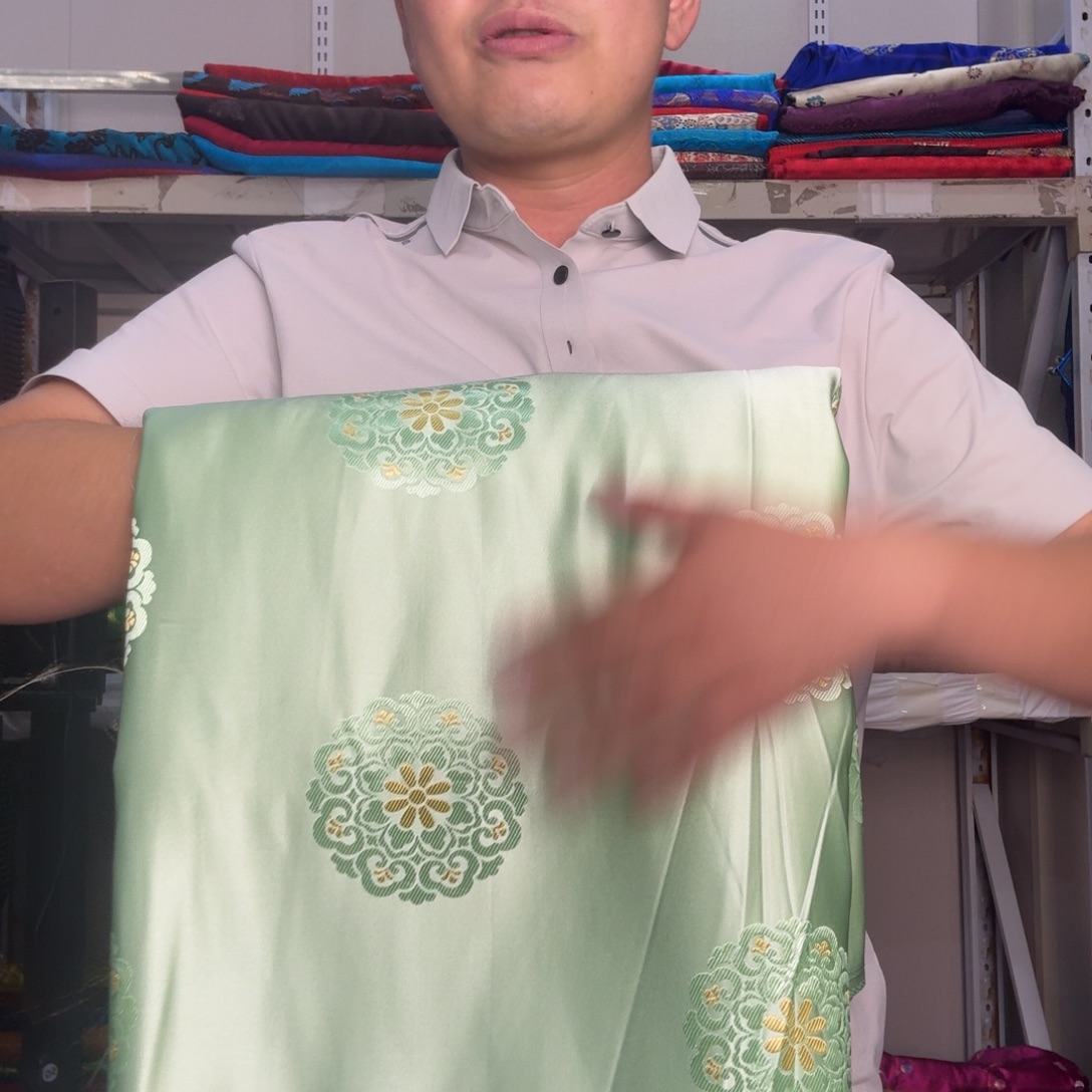 杭州丝绸7米长，宽75cm
