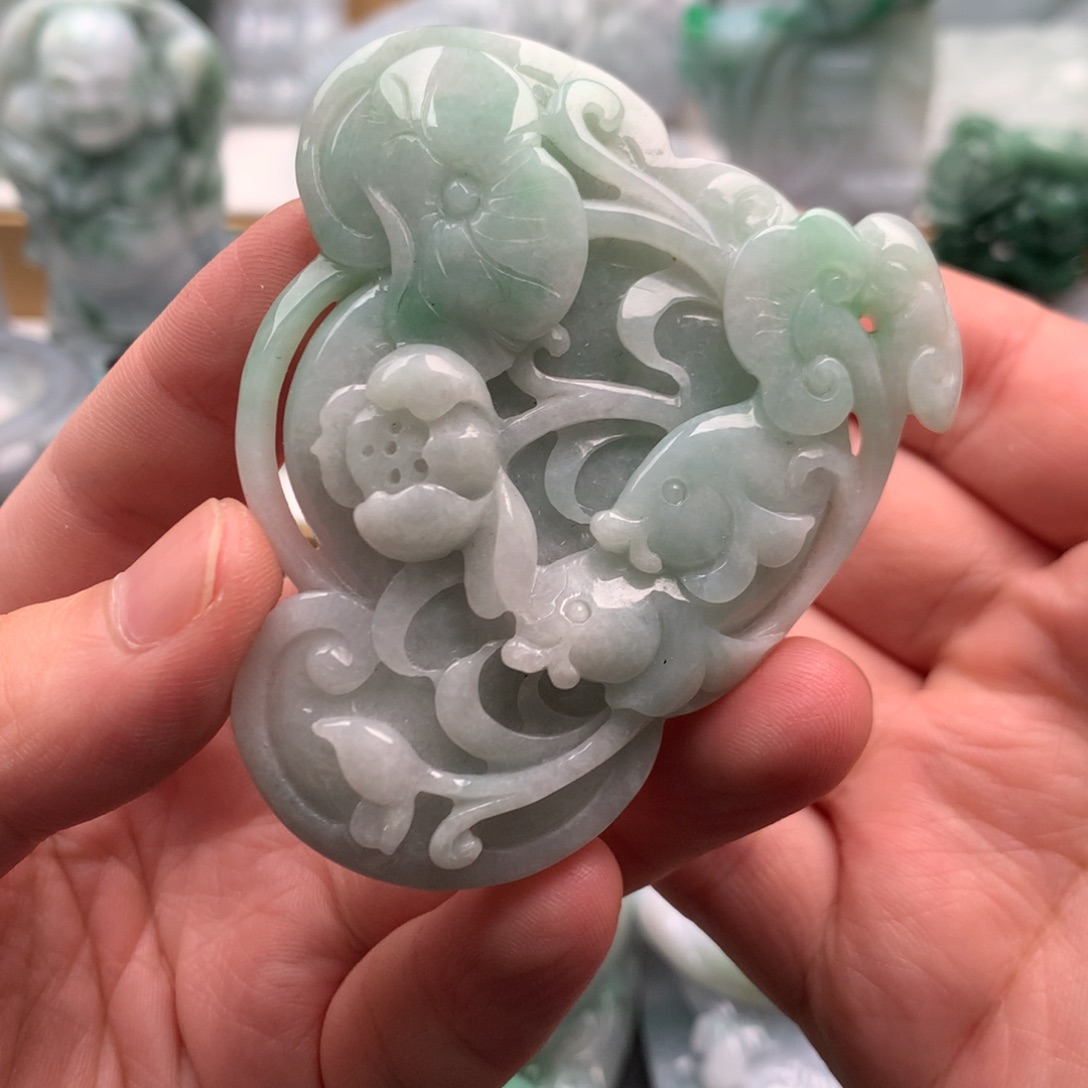 吊坠(不含链)未镶嵌翡翠
