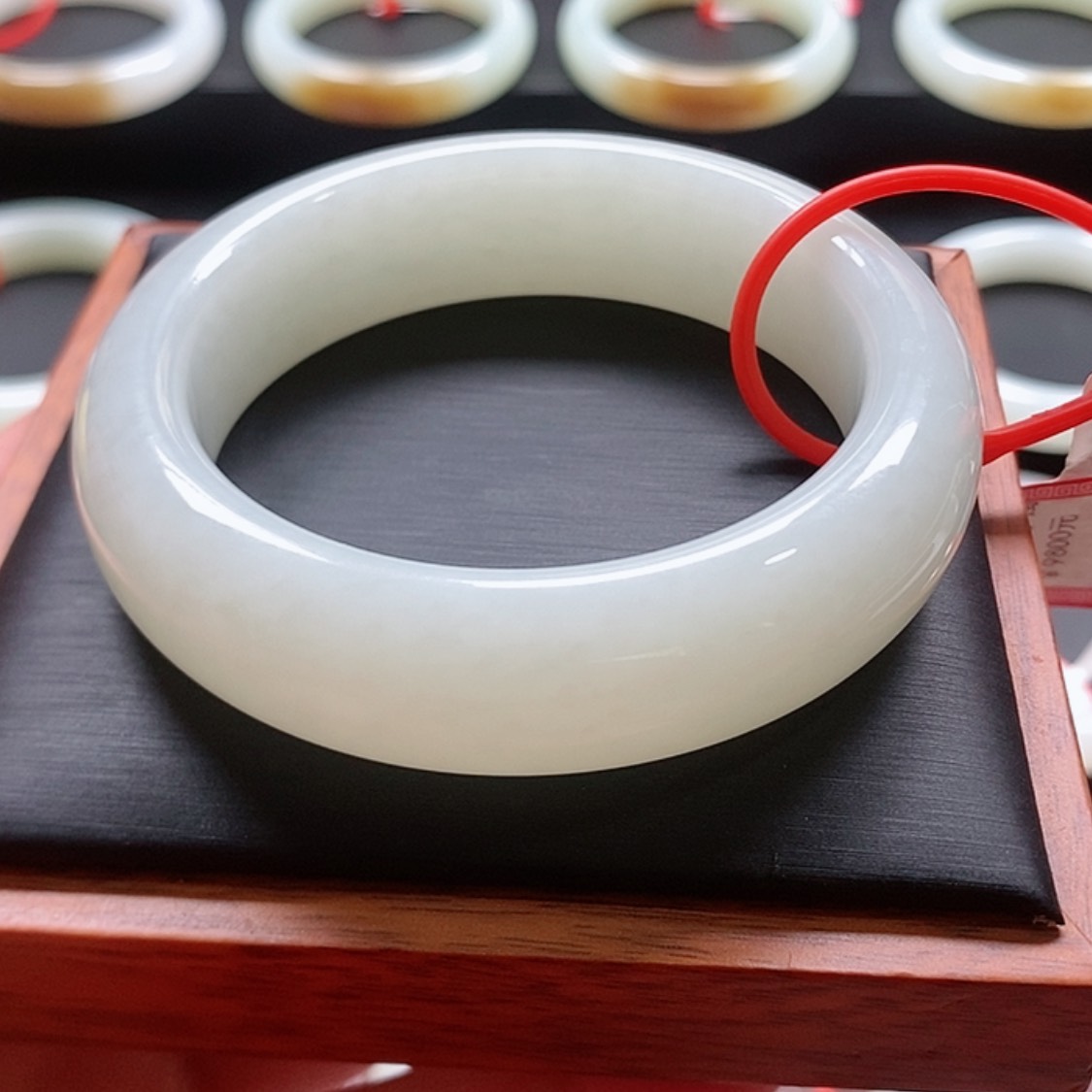 【闪购商品】和田玉57未镶嵌和田玉手镯